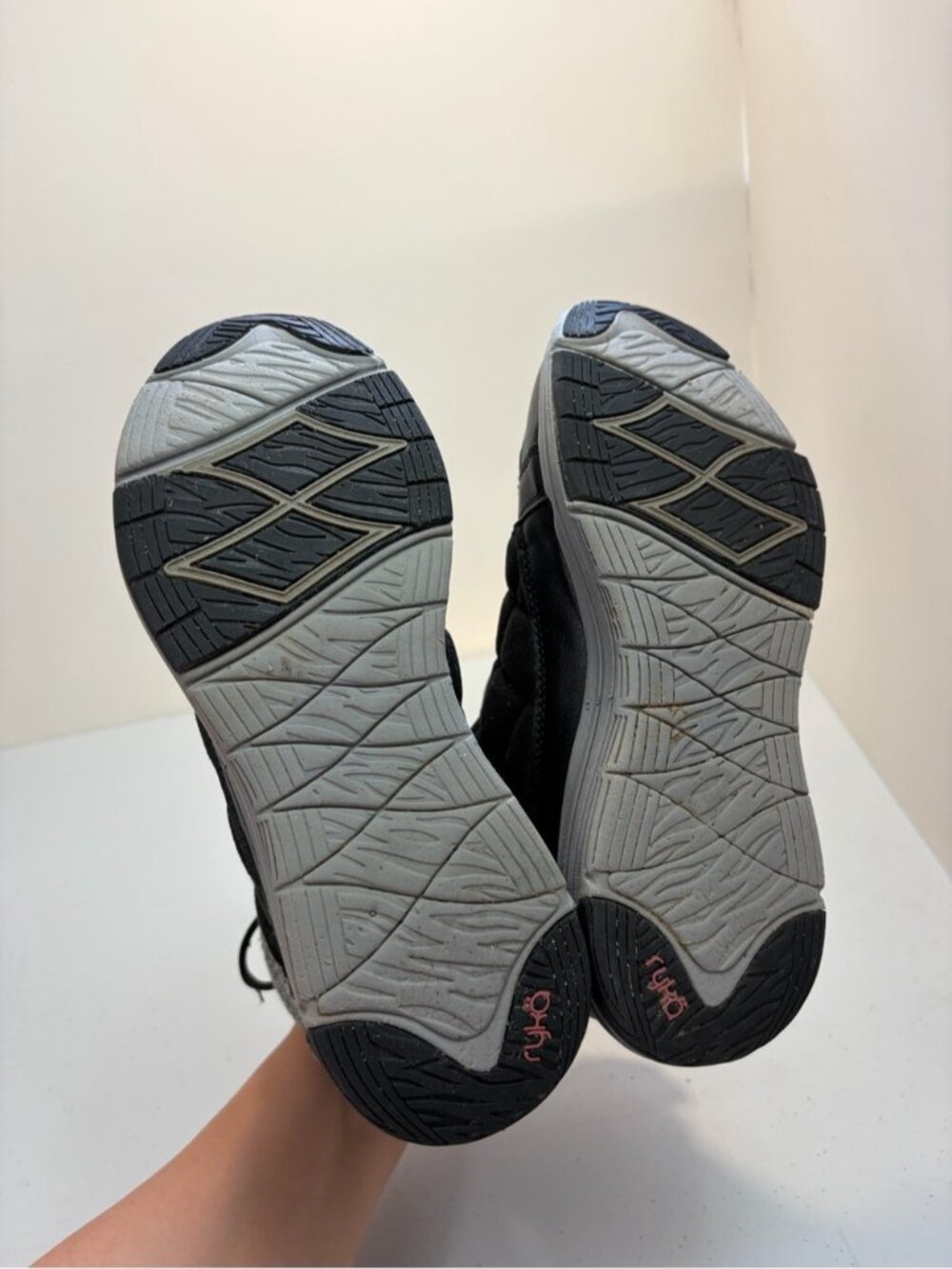 Ryka Aurora Winter Boots Womens Size 8 Black Gray Lace Up Comfort Hiking Shoes - Picture 7 of 9